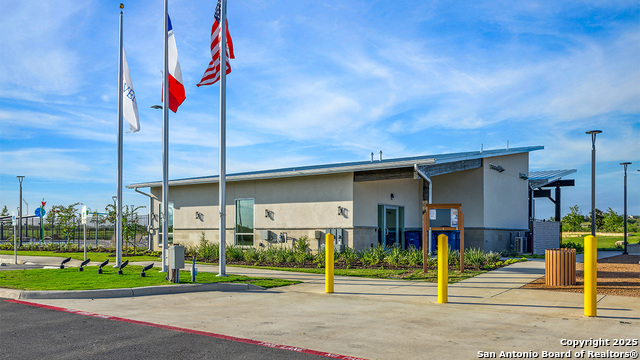 Listing photo id 29 for 12614 Azopardo