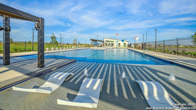 Listing photo id 36 for 12614 Azopardo