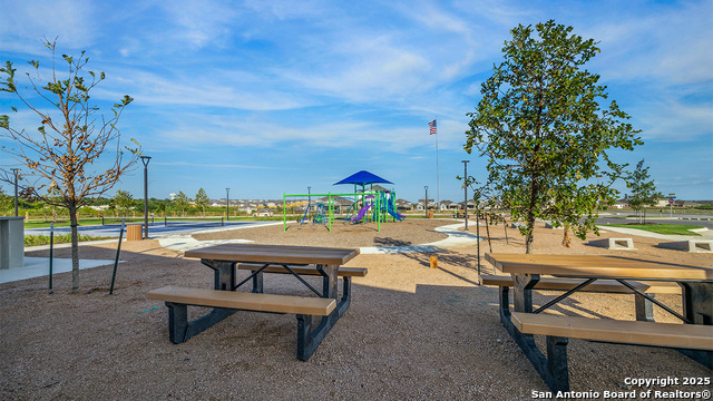 Listing photo id 41 for 12614 Azopardo