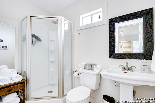 Listing photo id 23 for 120 Shadrach St