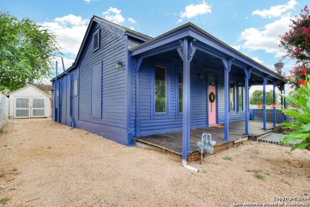 Listing photo id 1 for 120 Shadrach St