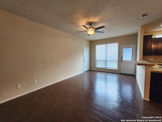 Image 4 of 26 For 294 Rosalie Dr