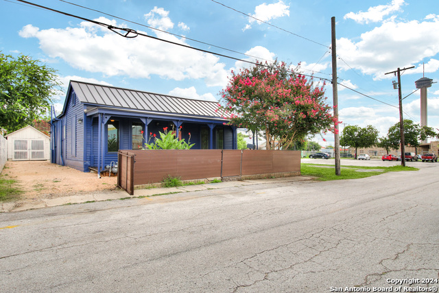Image 3 of 39 For 120 Shadrach St