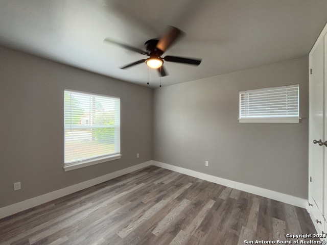 Image 18 of 25 For 1703 Mulberry Avenue W