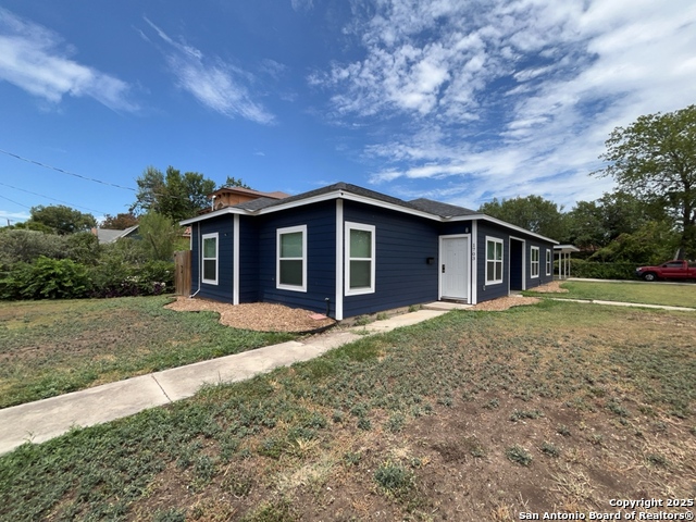 Image 25 of 25 For 1703 Mulberry Avenue W
