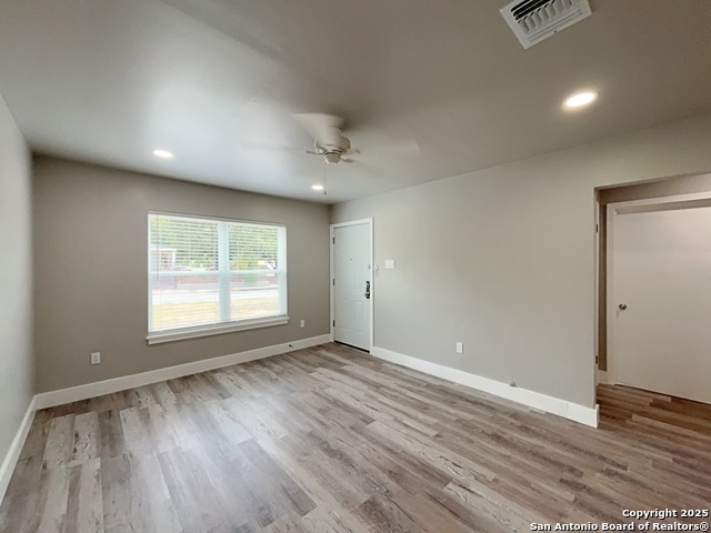 Image 8 of 25 For 1703 Mulberry Avenue W