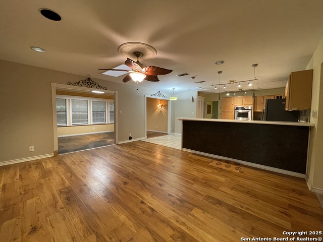 Image 13 of 41 For 12605 Moss Hollow