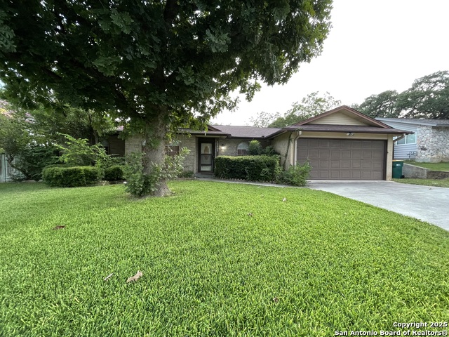 Image 2 of 41 For 12605 Moss Hollow