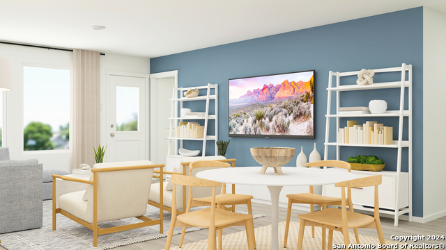 Listing photo id 5 for 455 Sarah Way
