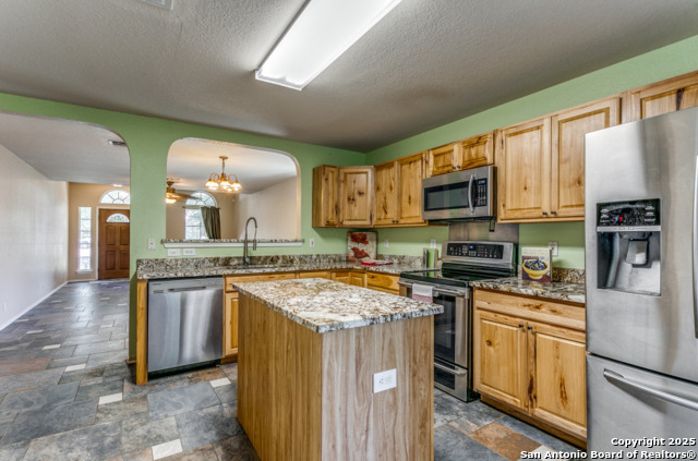 Image 15 of 33 For 8227 Maloy Manor