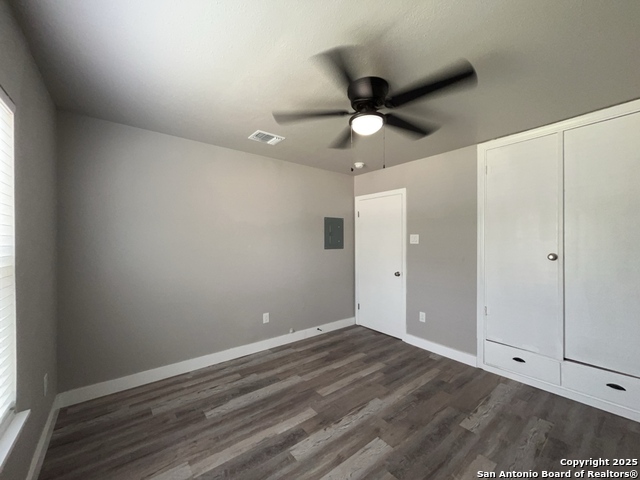 Image 15 of 31 For 2903 Zarzamora Street N