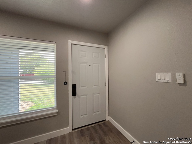 Image 21 of 31 For 2903 Zarzamora Street N
