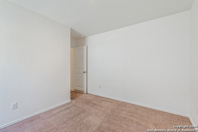 Image 17 of 27 For 4109 Cataract Circle