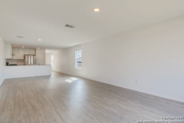 Image 7 of 27 For 4109 Cataract Circle