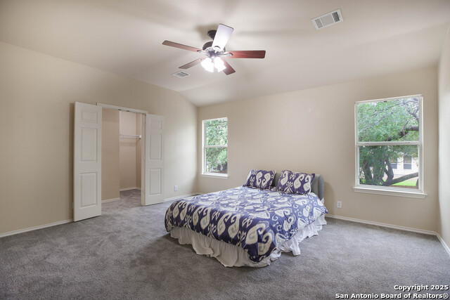 Listing photo id 22 for 10707 Axis Crossing