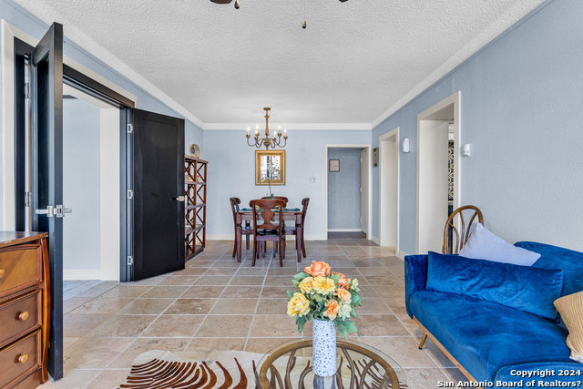 Image 10 of 24 For 7701 Wurzbach  1201
