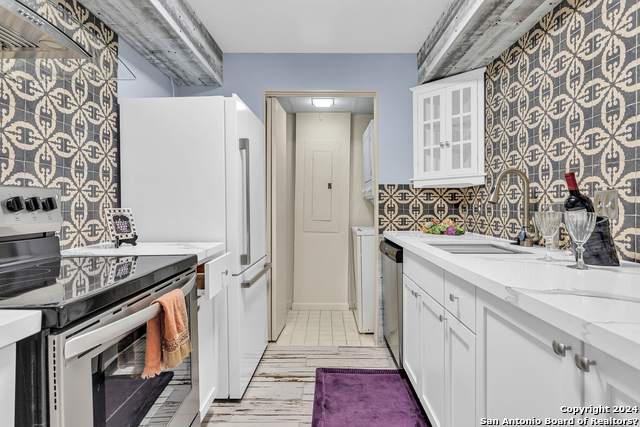 Image 13 of 24 For 7701 Wurzbach  1201