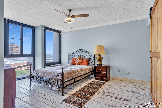 Image 5 of 24 For 7701 Wurzbach  1201