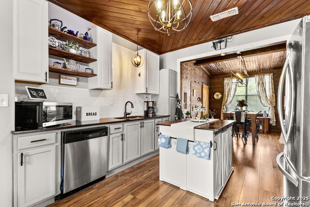 Details for 114 Avenue B, Converse, TX 78109