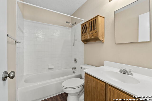 Image 16 of 29 For 8023 Chestnut Cedar