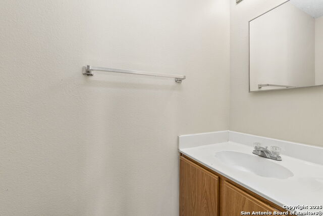 Image 21 of 29 For 8023 Chestnut Cedar
