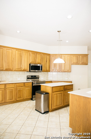 Image 12 of 31 For 18803 Millhollow