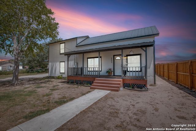 525 Rossville