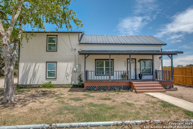 Listing photo id 18 for 525 Rossville