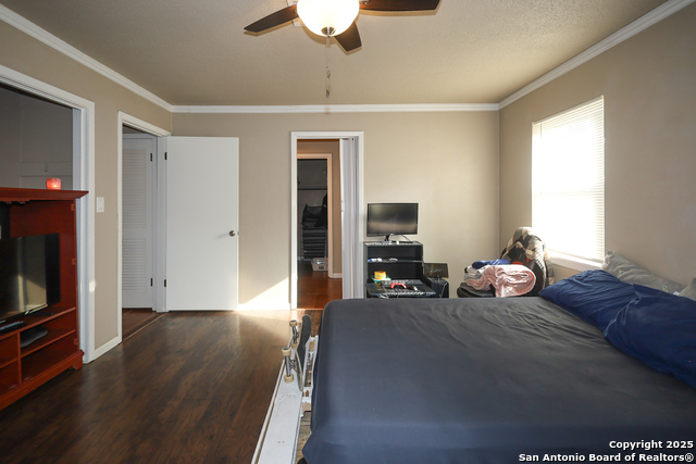 Image 47 of 51 For 4 Encino Loma