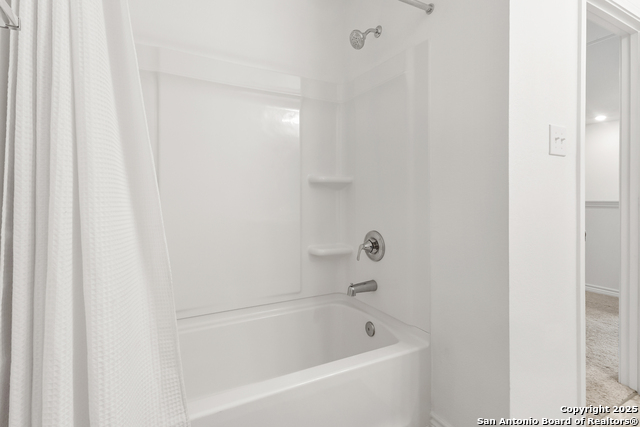 Image 29 of 38 For 10643 Military Drive #14 W
