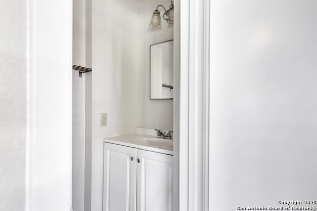 Image 12 of 25 For 4403 Sherwood Way