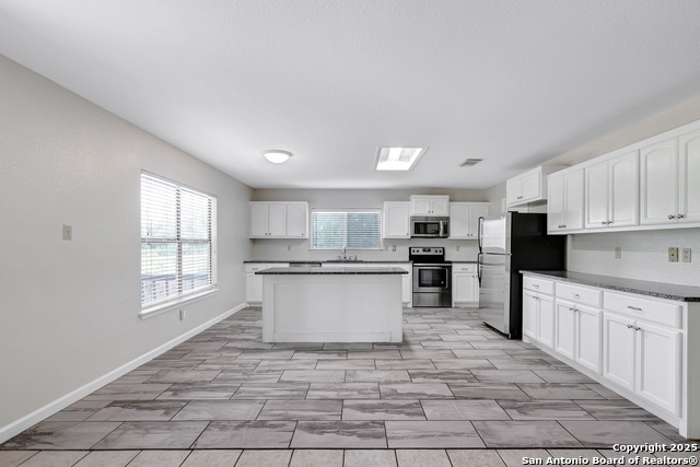 Image 8 of 25 For 4403 Sherwood Way