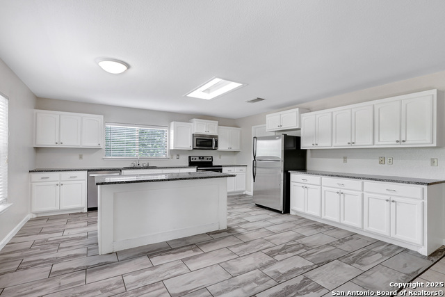 Image 9 of 25 For 4403 Sherwood Way