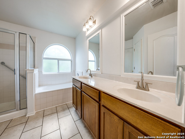 Listing photo id 15 for 11638 Wood Harbor
