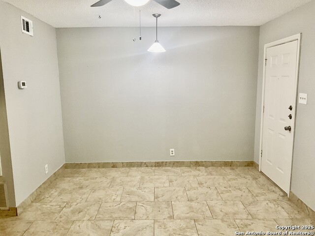 4949 Hamilton Wolfe Rd 8104