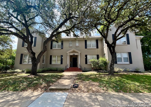 Details for 424 Ashby Pl E 4, San Antonio, TX 78212