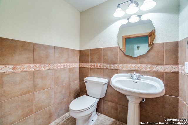 Listing photo id 18 for 205 County Road 7721