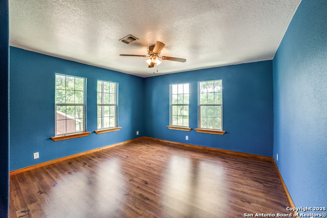 Listing photo id 20 for 205 County Road 7721