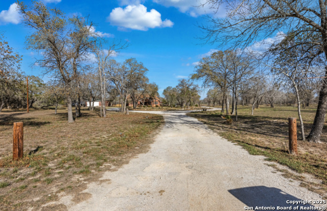 Listing photo id 28 for 205 County Road 7721