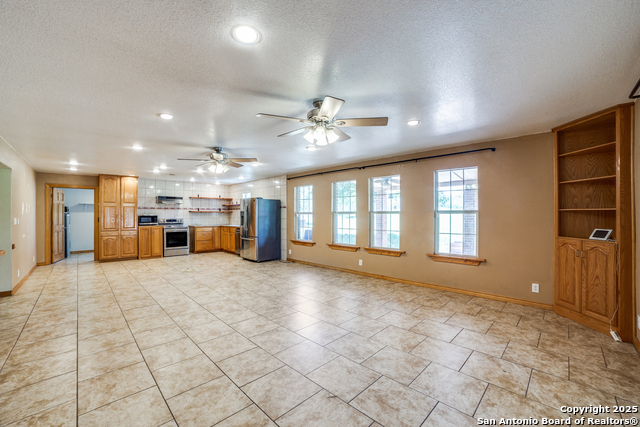 Listing photo id 7 for 205 County Road 7721