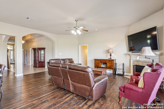 Image 14 of 48 For 3035 Mustang Meadow