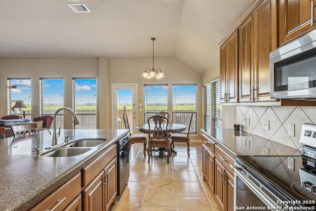 Image 25 of 48 For 3035 Mustang Meadow