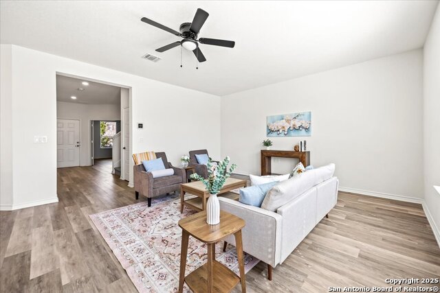 Image 9 of 47 For 7331 Primrose Post