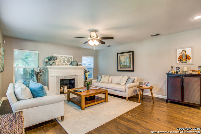 Image 11 of 26 For 240 Calumet Pl