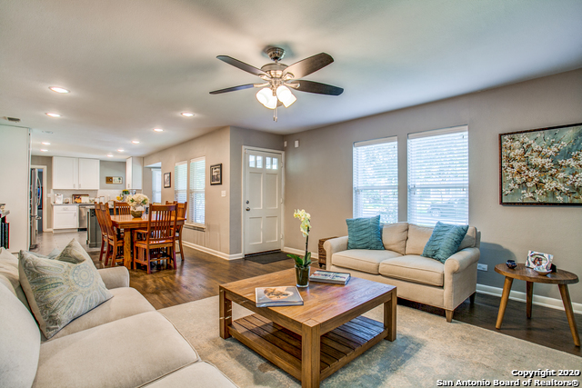 Image 12 of 26 For 240 Calumet Pl