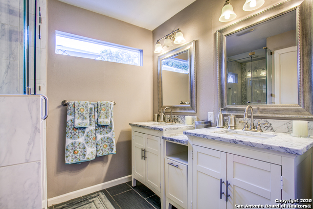 Image 8 of 26 For 240 Calumet Pl