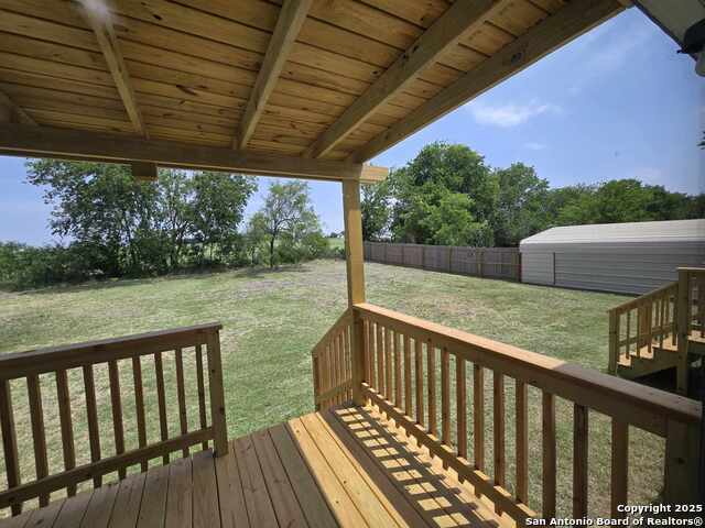 Image 17 of 21 For 338 Rosemary