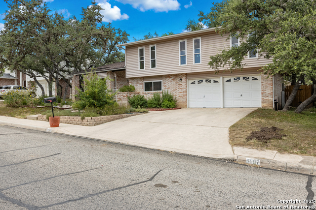 Listing photo id 8 for 8507 Star Creek Dr.