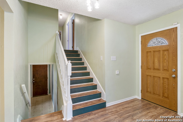 Listing photo id 11 for 8507 Star Creek Dr.