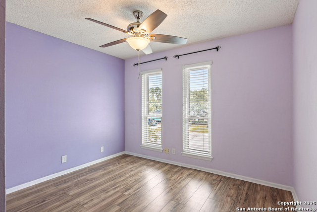 Listing photo id 24 for 8507 Star Creek Dr.